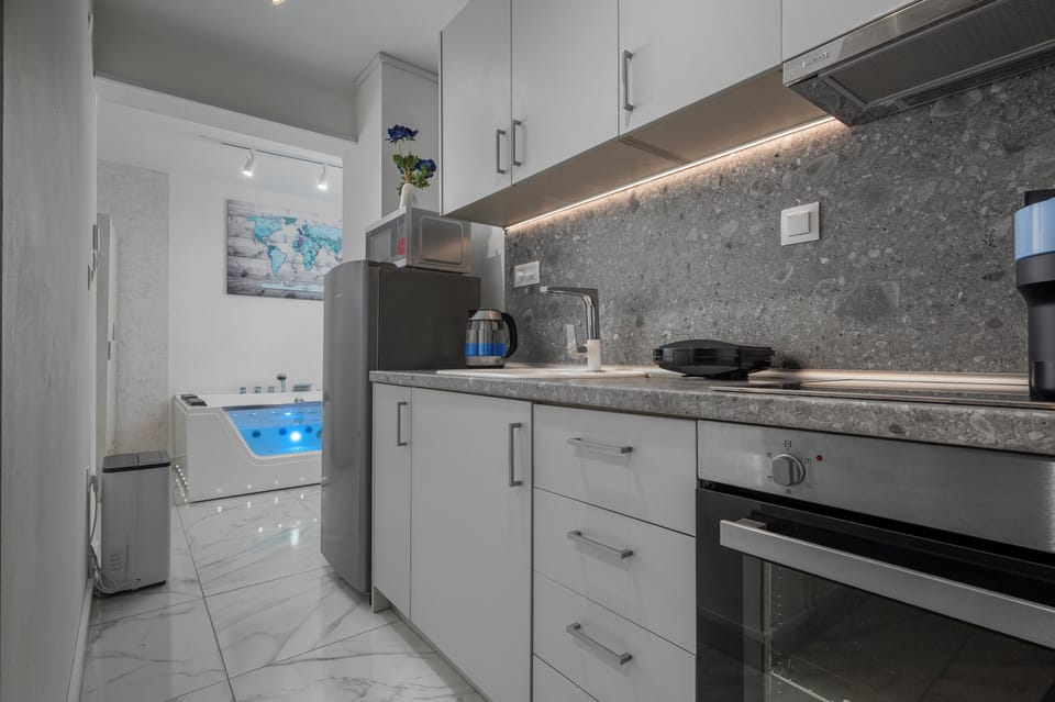 Kitchen View03