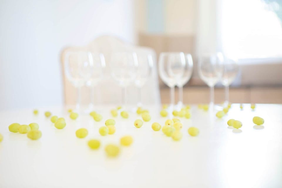 Dining table (2)
