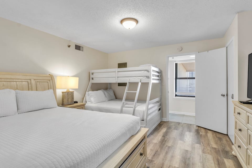 2nd Bedroom: Twin over full bunk and full bed (sleeps 5). Phoenix East 910. 2 bedrooms & 2 bathrooms. Sleeps 9. Orange Beach, AL Managed by Island Rentals