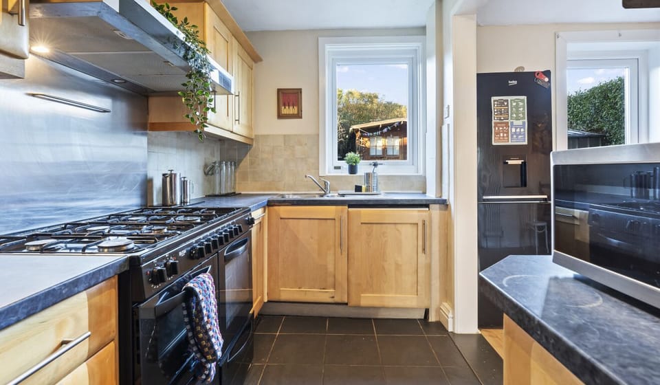 Full Kitchen