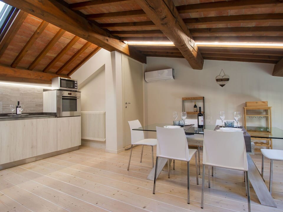 Interior Design, Wood, Ceiling, Flooring, Floor, Furniture, Room, Apartment, Wood Flooring, Hardwood