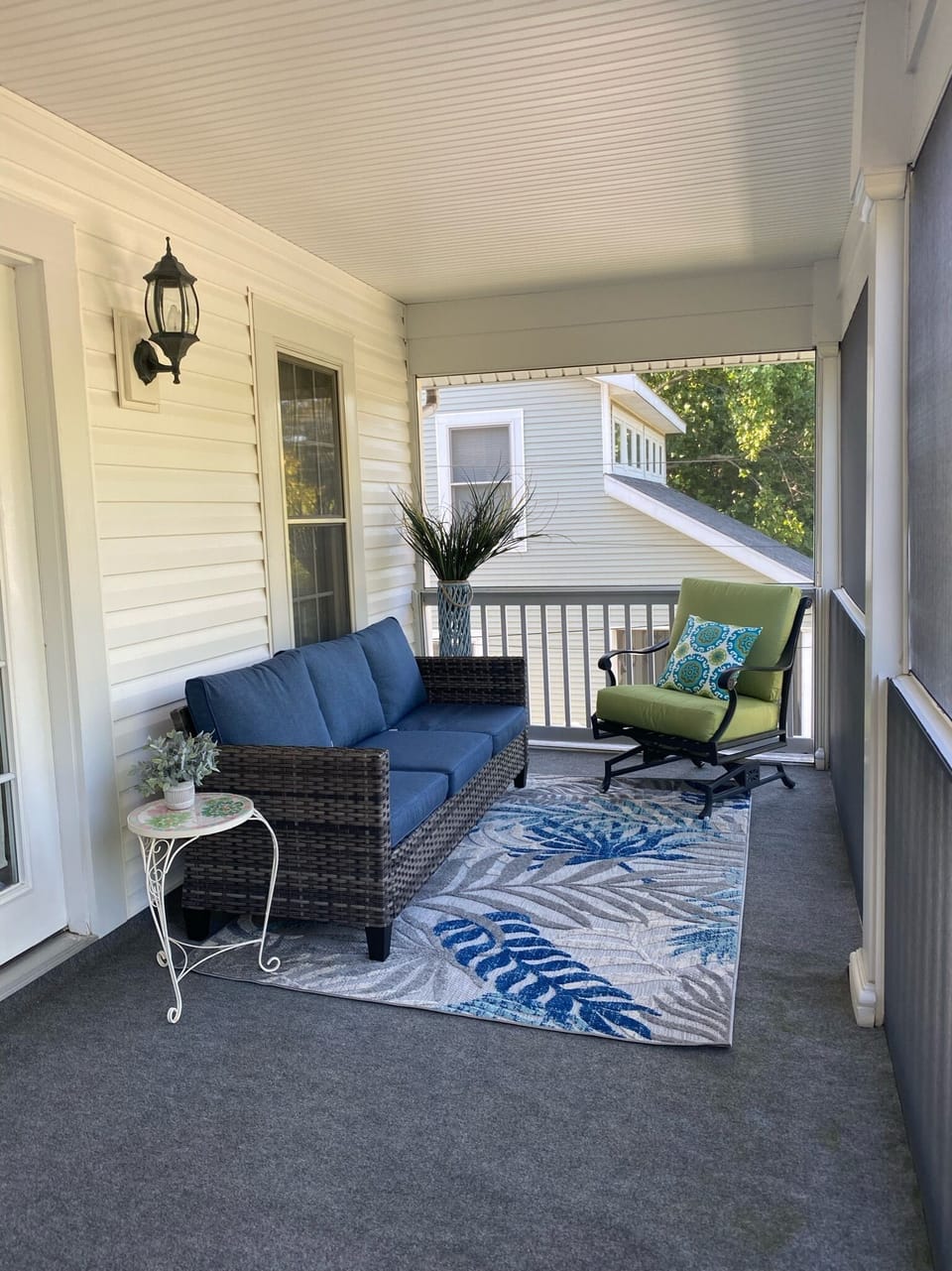 Master Bedroom Screened Porch