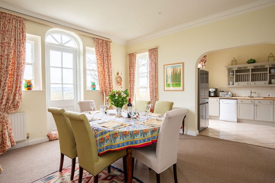The Garden House Dining Room - StayCotswold