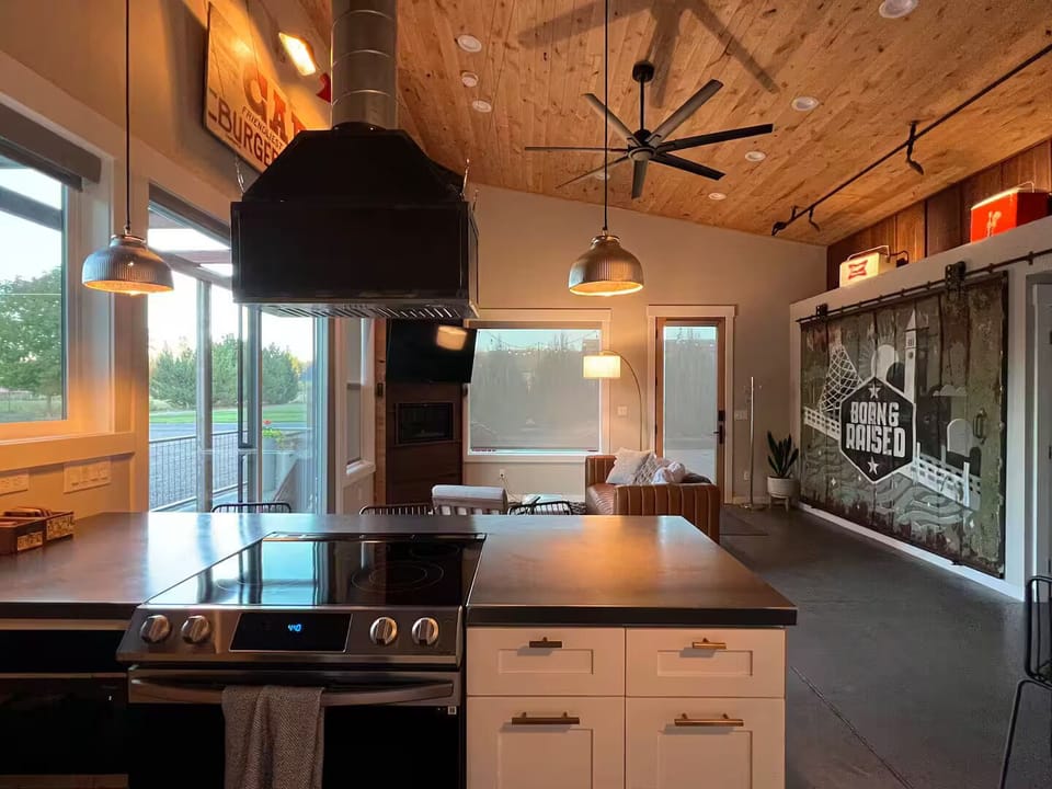 Private kitchen