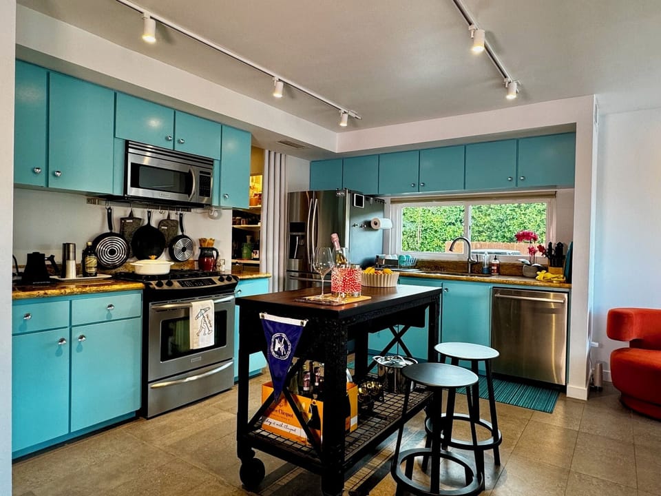 Open concept kitchen 