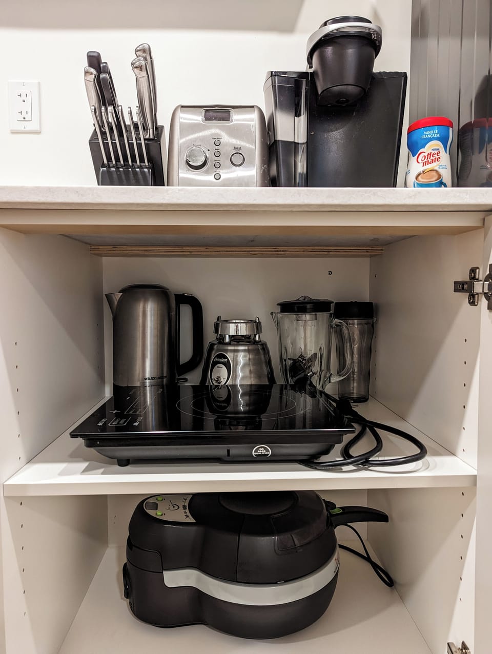 Knives, kettle, blender, induction cooktop, air fryer,  toaster, coffee maker