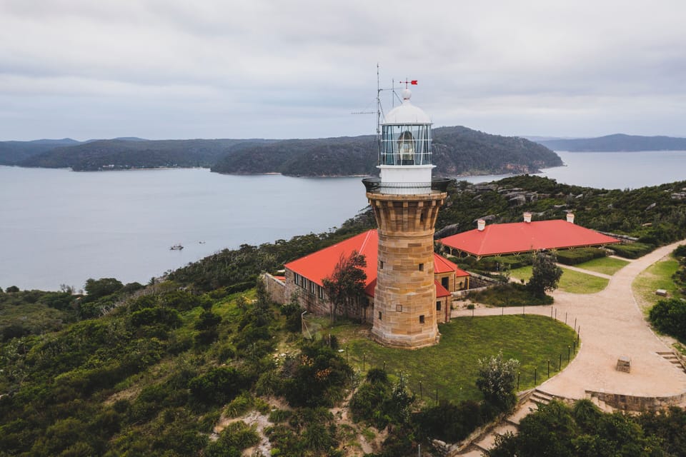 Palm Beach > Barrenjoey LIGHTHOUSE .. catch ferry from Wagstaffe and walk up ✔️