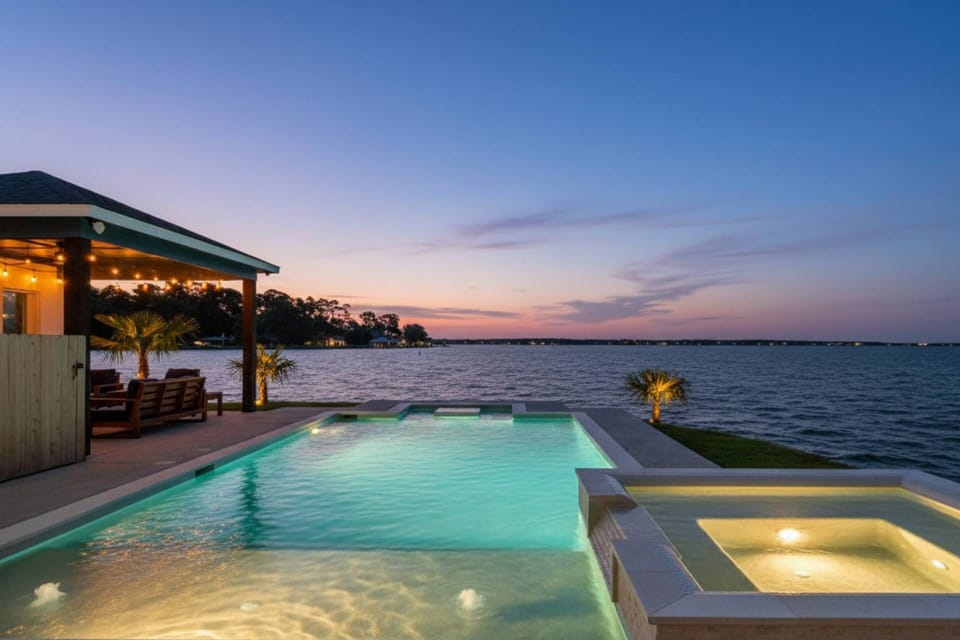 Unbeatable view from the pool and hot tub