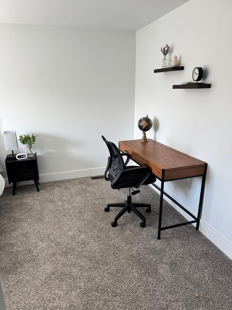 Primary Ensuite Office Workspace