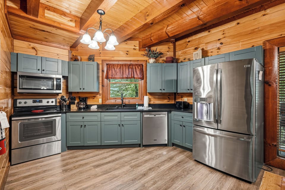 Fully equipped kitchen for easy meals.