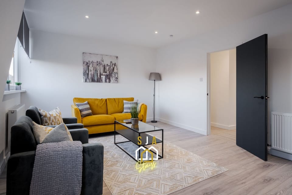 Living Room / Lounge