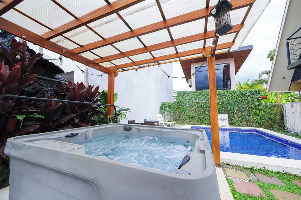 Hot Tub jacuzzi 