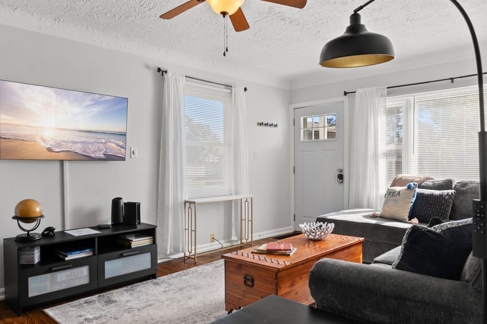 Smart TV is ready for your Netflix and Prime video credentials