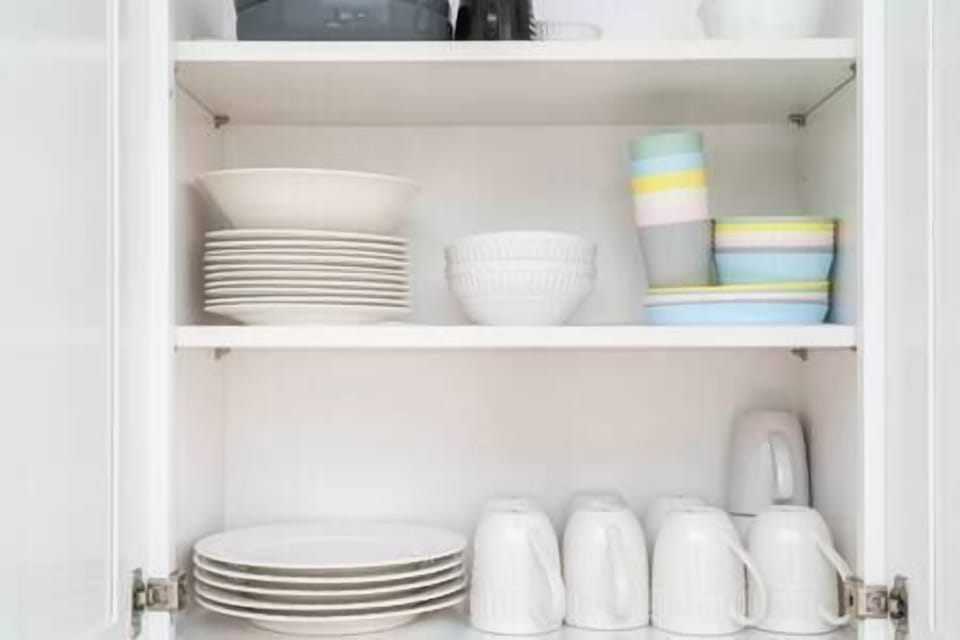 Fully equipped kitchen (2)