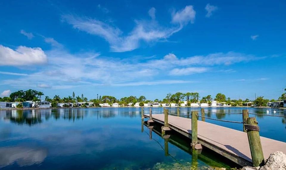 Stroll down to the community lake and immerse yourself in its unique ambiance.