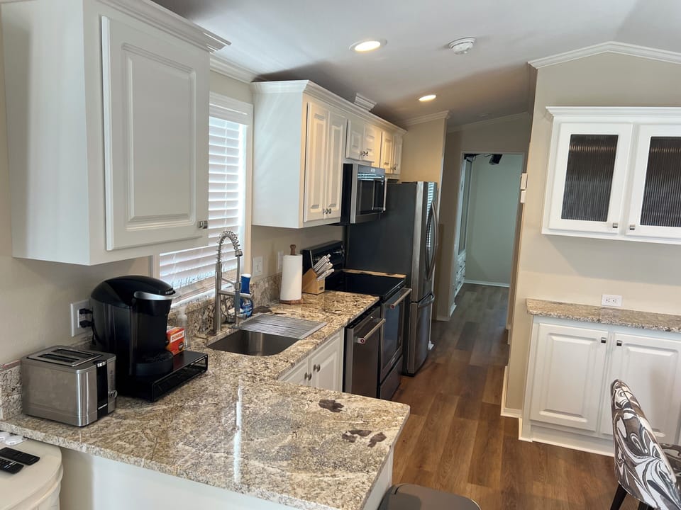 Prepare delicious meals in the fully equipped kitchen