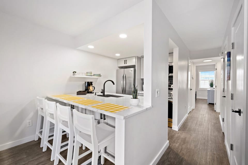 11-web-or-mls-200-lake-park-blvd-s