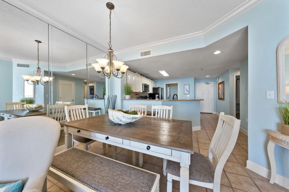 Beach Club 1208C Dining Table Seats 6
