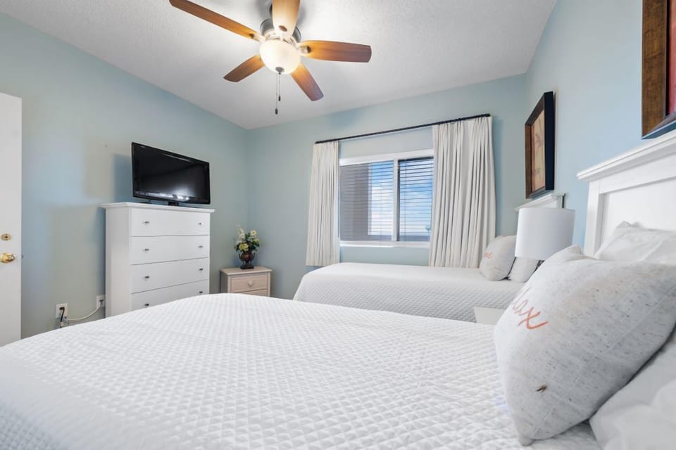 Beach Club 1208C Bedroom 2