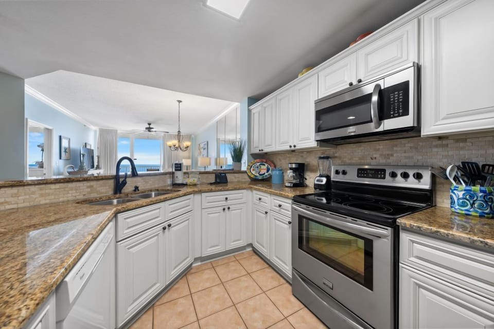 Beach Club 1208C Kitchen
