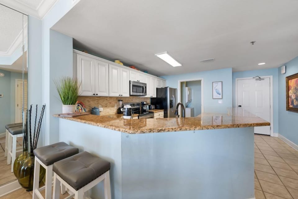 Beach Club 1208C Kitchen Counter Seats 2