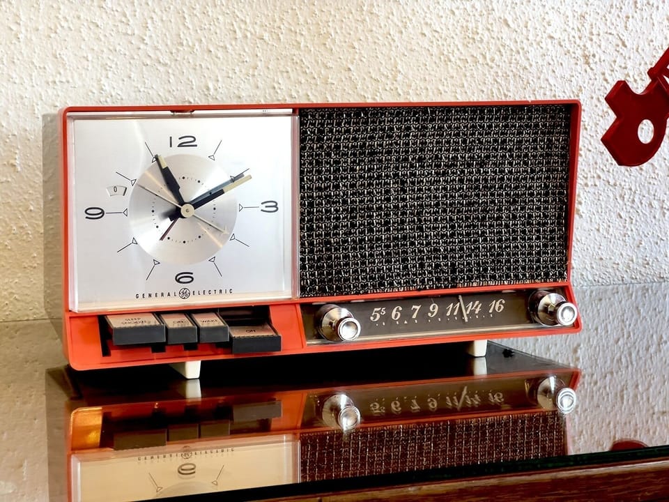 Vintage clock radio - still works!