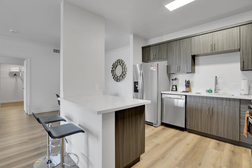 Marina Del Rey 2 Bedroom Kitchen