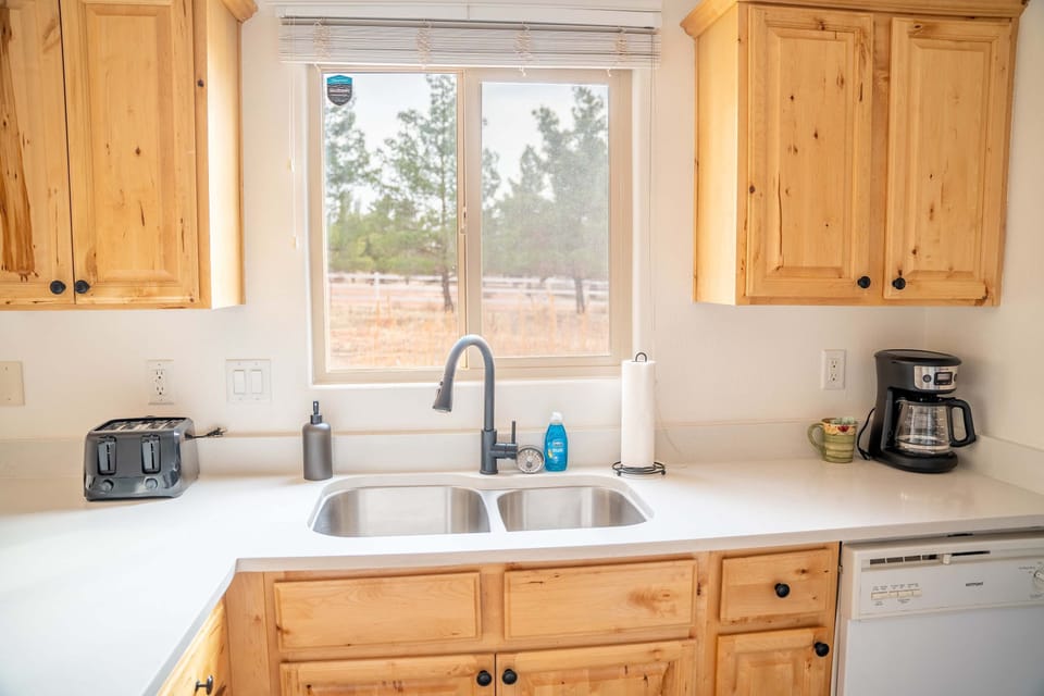 Full appointed kitchen with all the necessities (including coffee!)