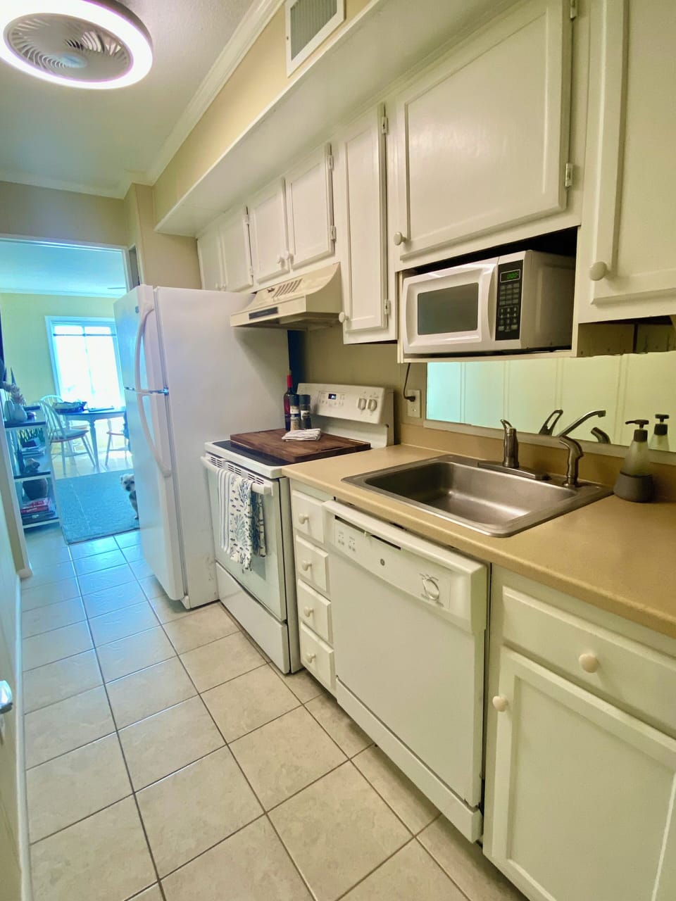 Full kitchen with dishwasher