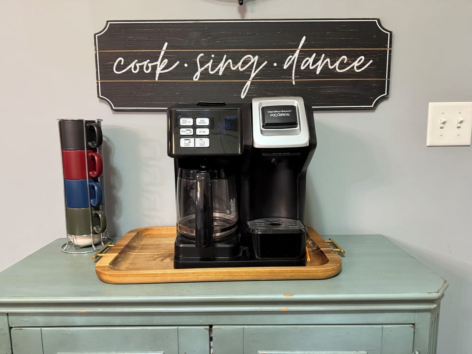 Keruig option and full coffee pot