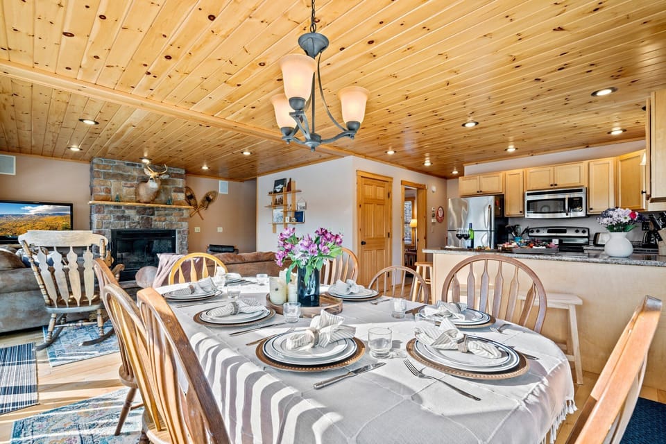 Make yourself at home and enjoy meals in this cozy, welcoming dining room.