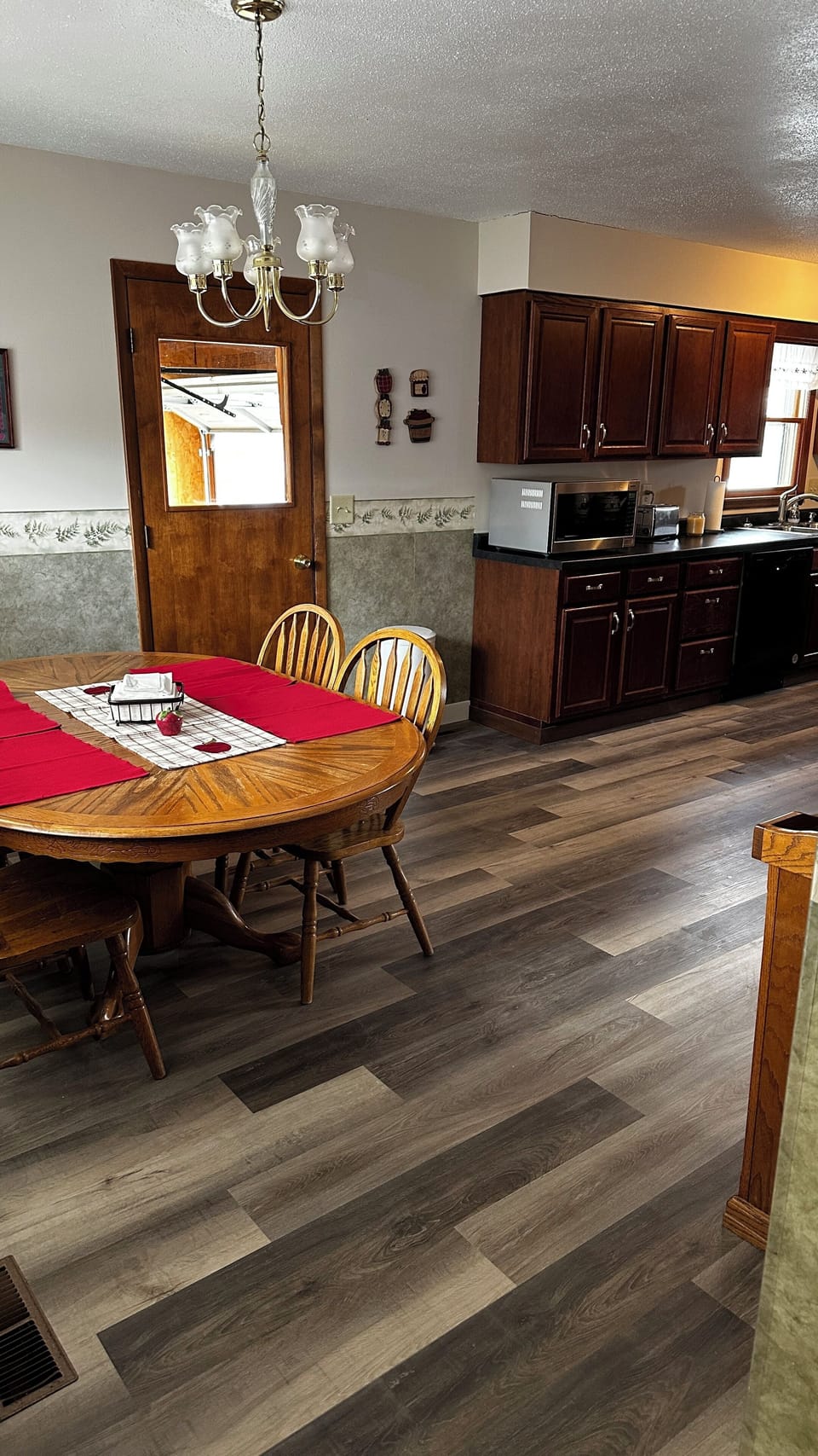 Dining space in kitchen