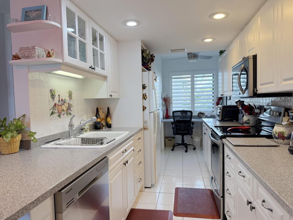 Direct Gulf Views - Beachfront Stay at Tamarind (3424)