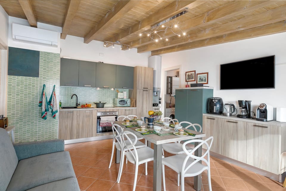 Kitchen and dining area