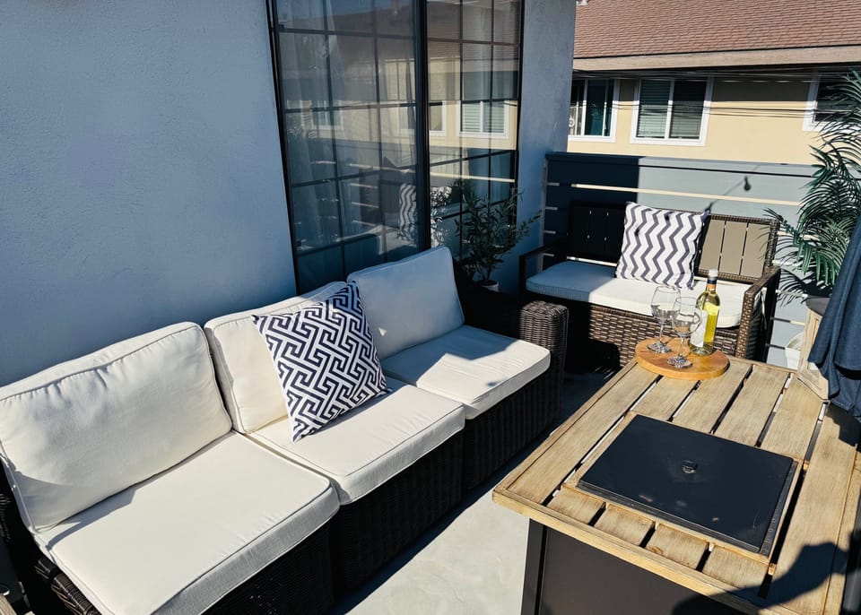 Beautiful sunny deck off of living room