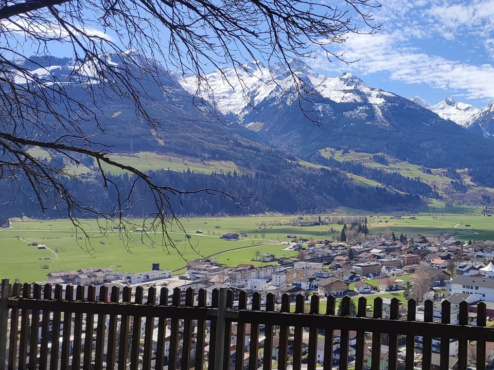 Immediate Surroundings [summer] (<1 km)