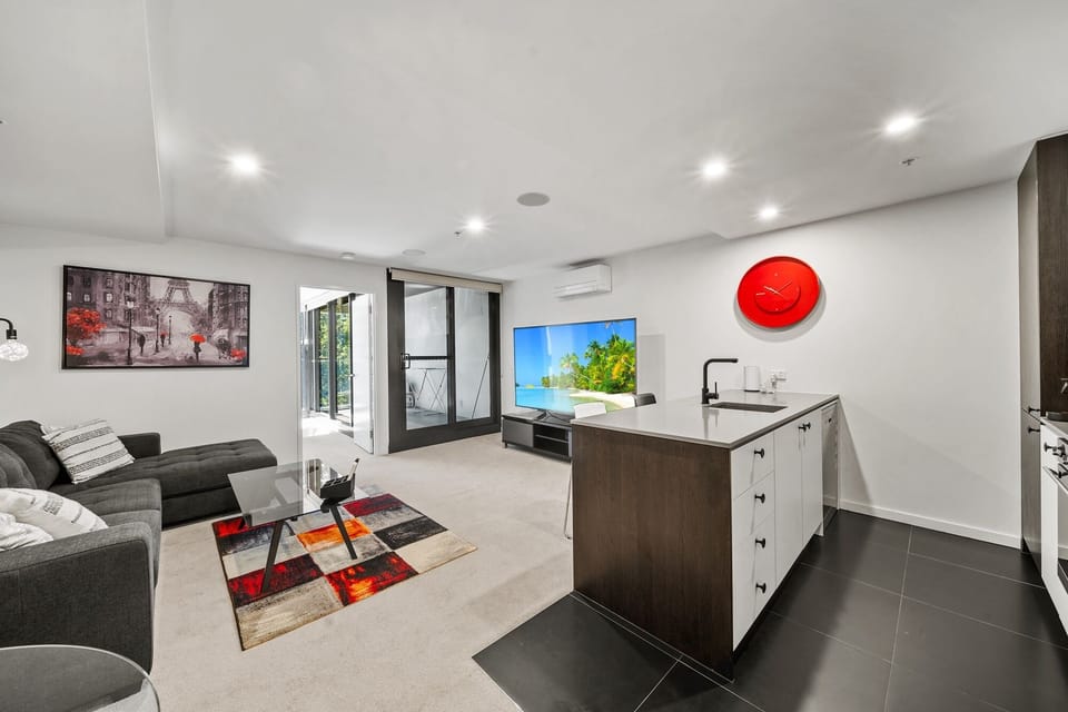 Living Area/Kitchen