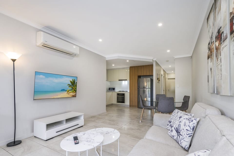 Living Area/Dining Area