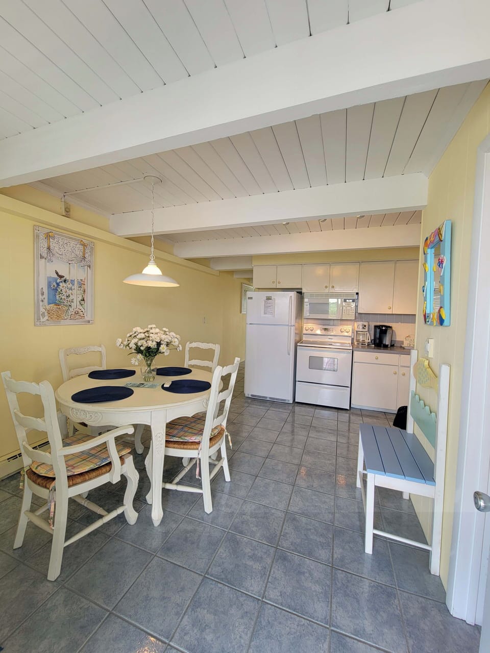 Dining-Area