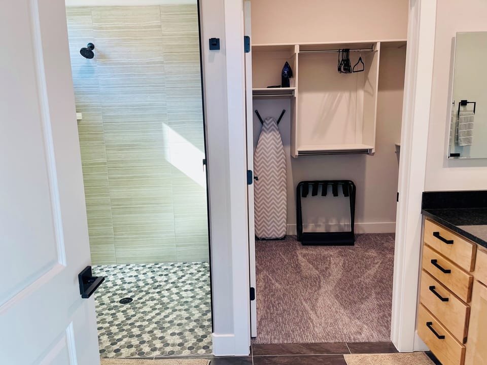 En suite Bedroom 2