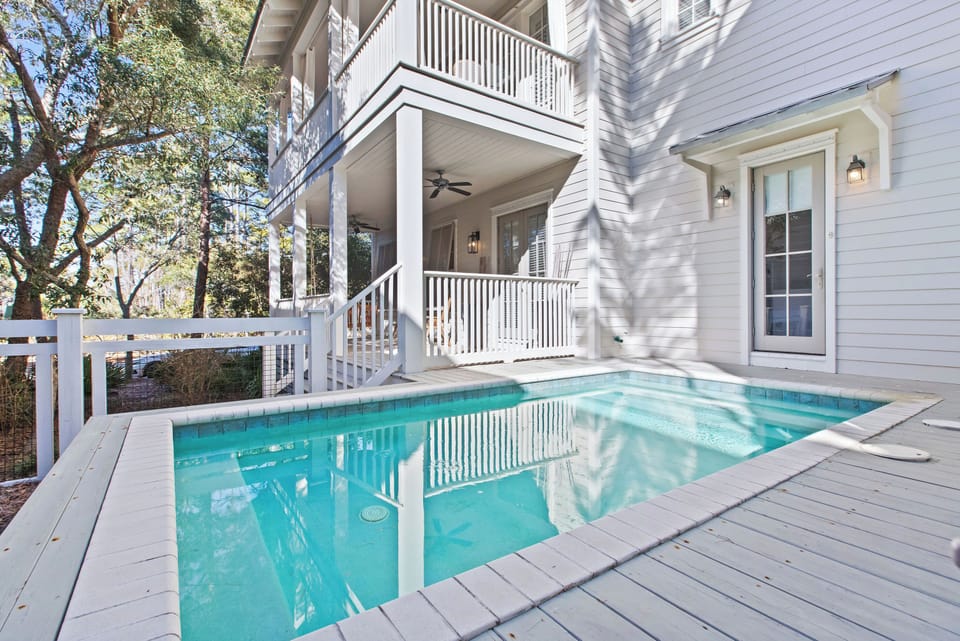 Private pool can be heated for an additional fee