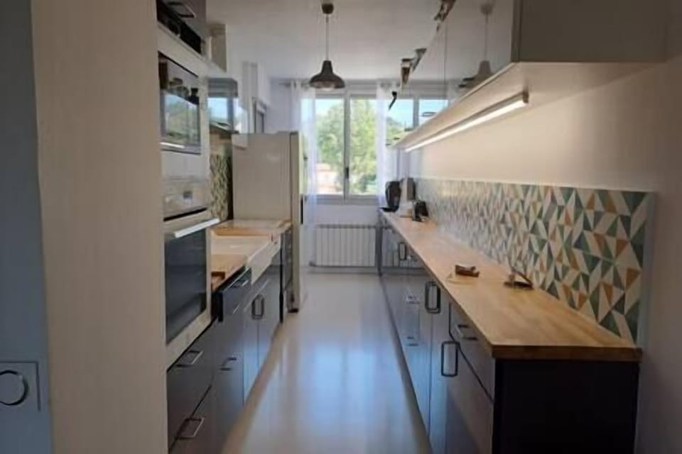 kitchen, oven, fridge (3)