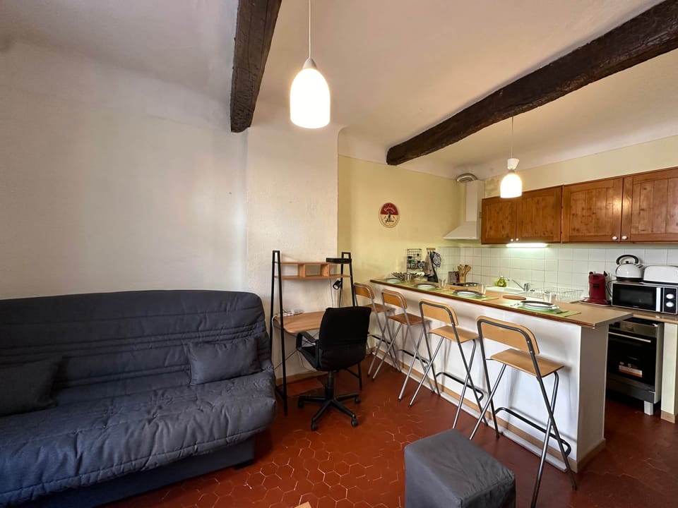 living room, dining room, kitchen