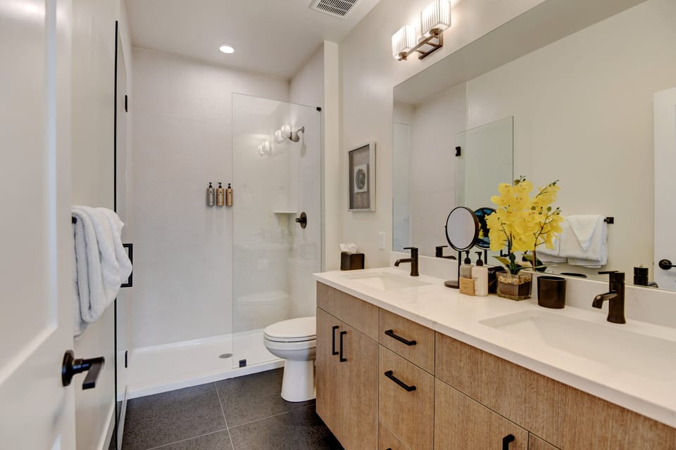 Master EnSuite