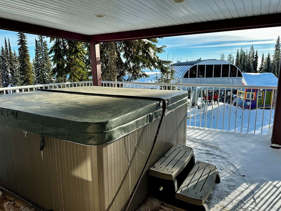 Private Hot Tub 