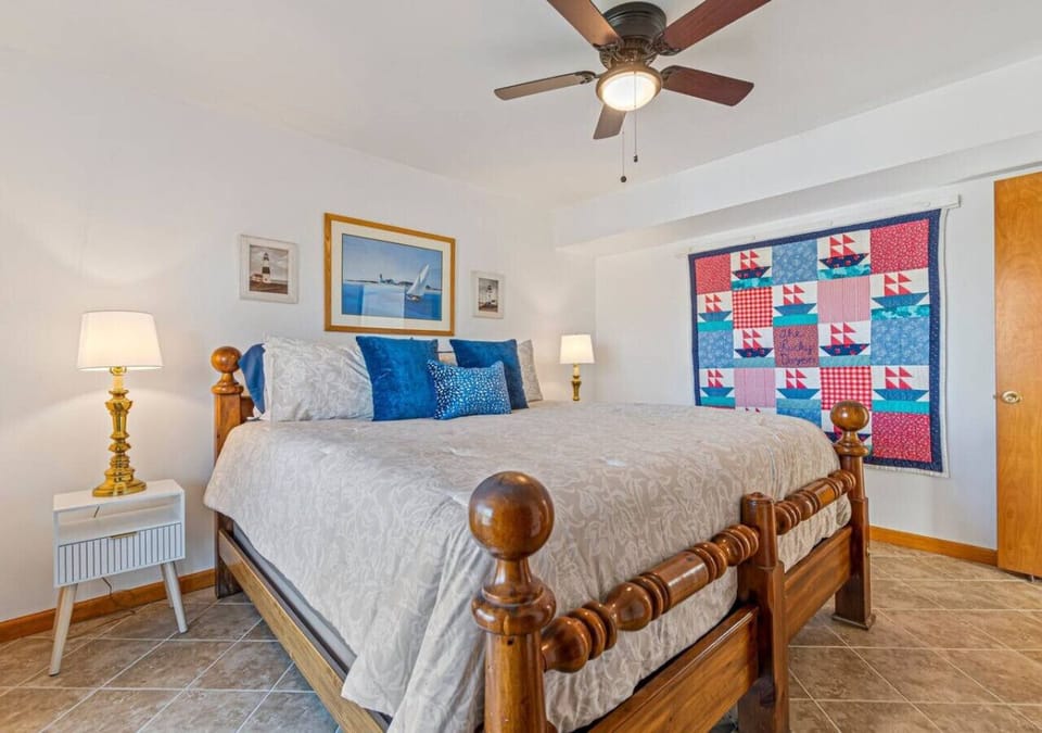 Stretch out and get a good night sleep in this spacious king bed