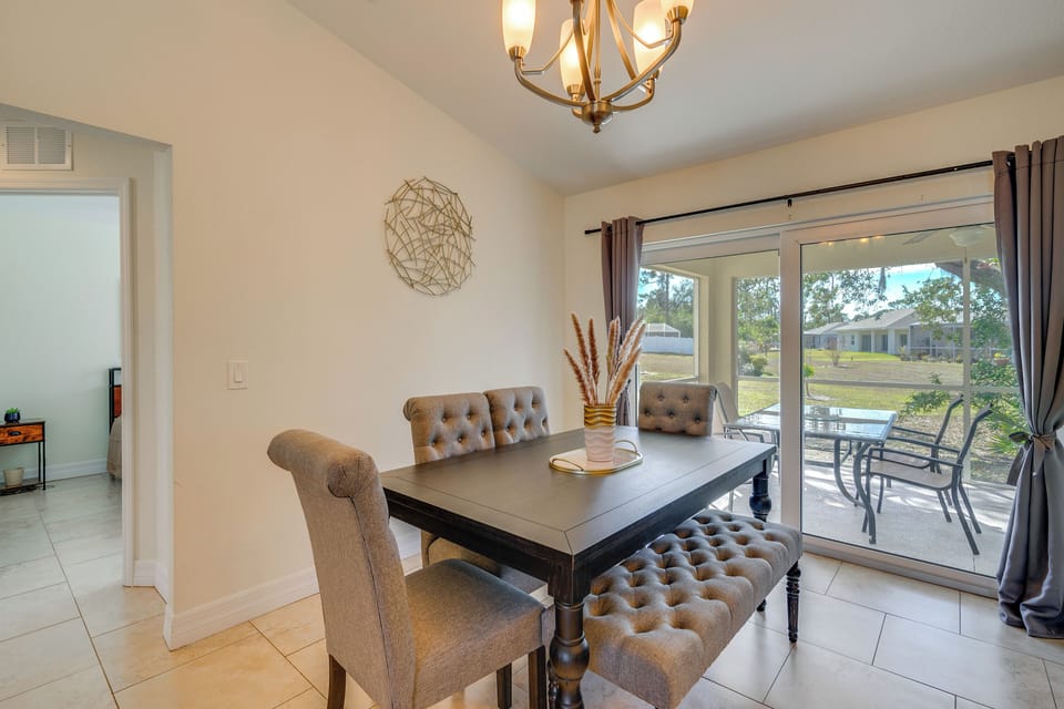 Dining Area | Dishware/Flatware