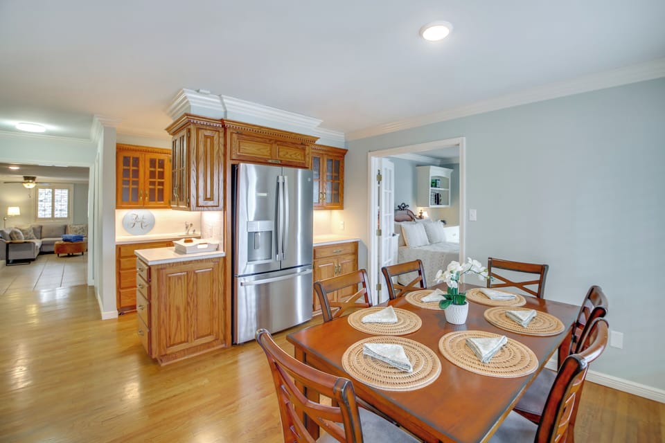 Dining Table | Dishware & Flatware Provided | 1st Floor