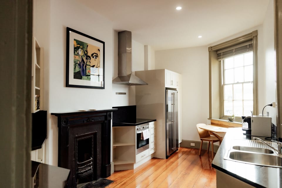 Effortless Meal Prep in a Timeless Space