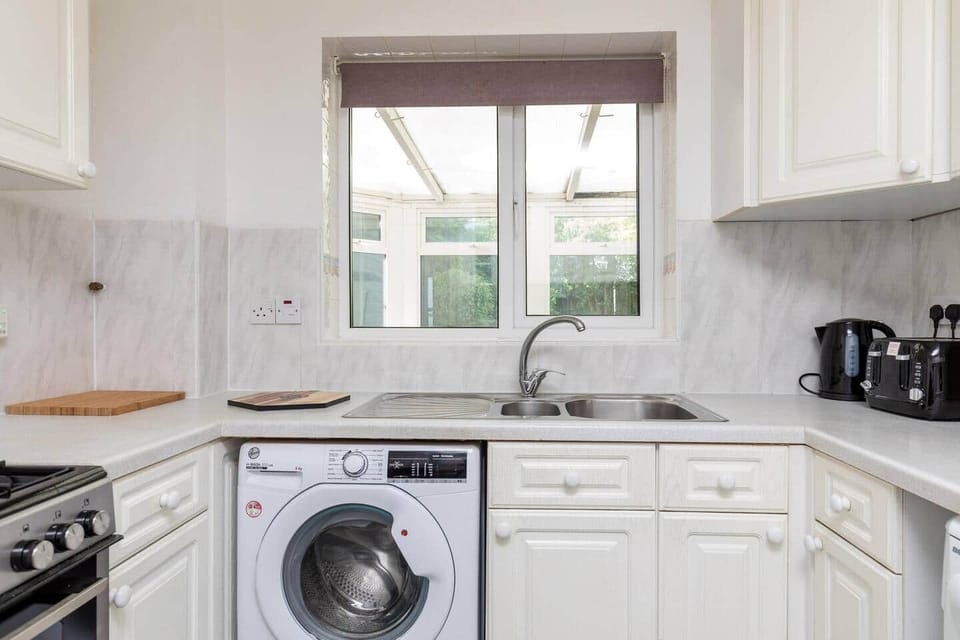 Full equipped, sleek kitchen